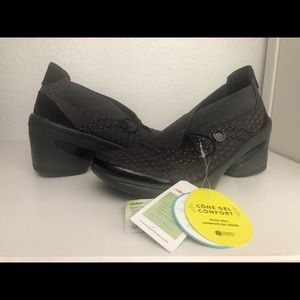 BZEES ENERGY BOOTIE SHOE AND BOOT- CROSS KNIT